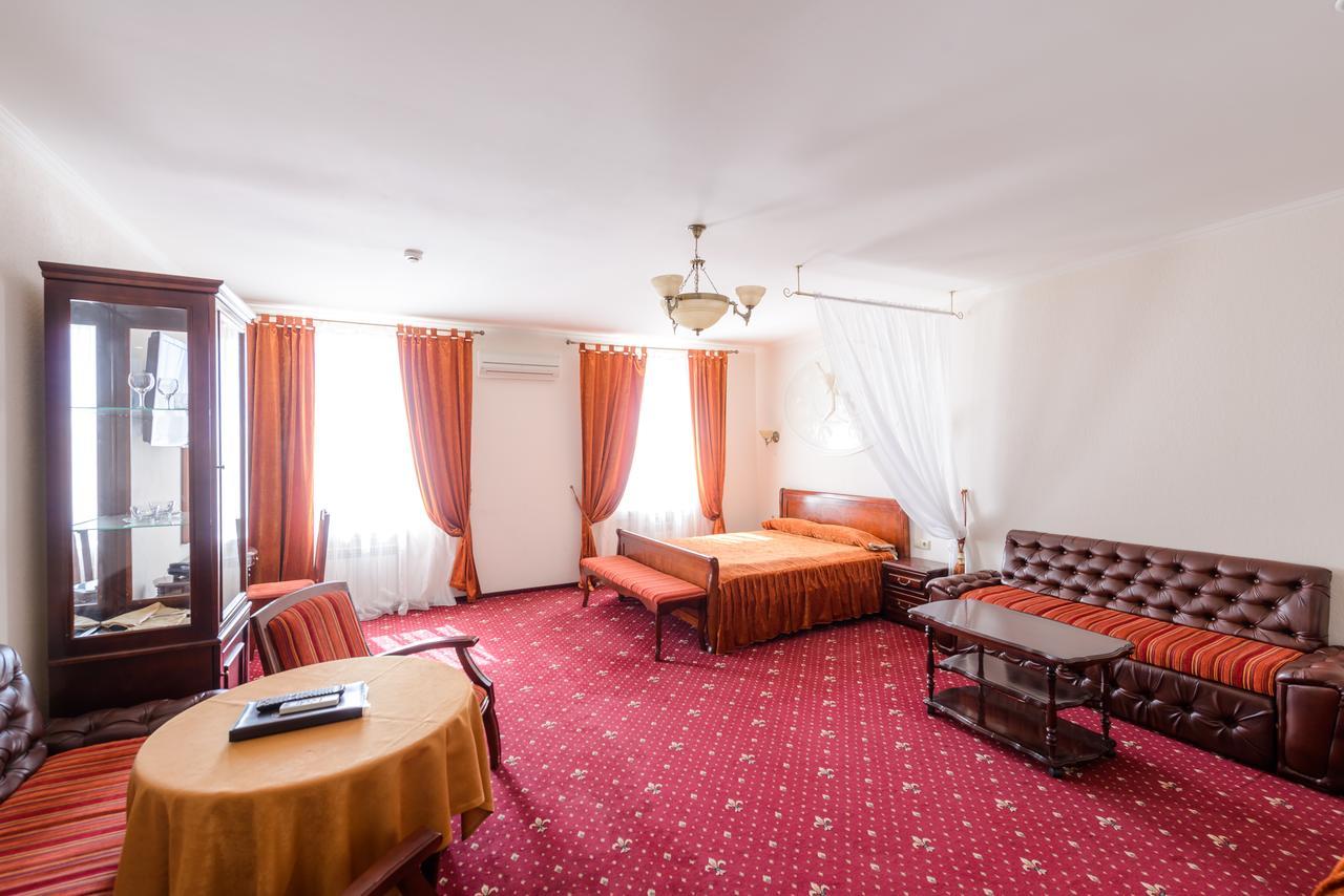 El Hotel Kovrov Bagian luar foto